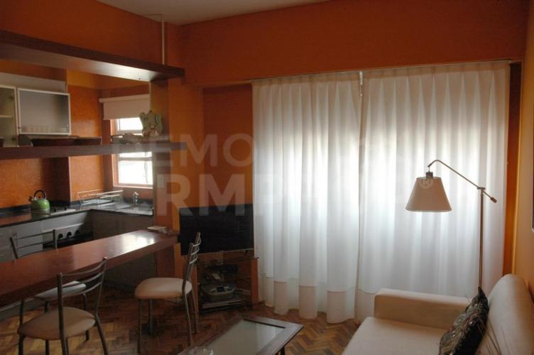 Moreno y Defensa. 2 ambientes de 35 m² - MONSERRAT - Código: MON001