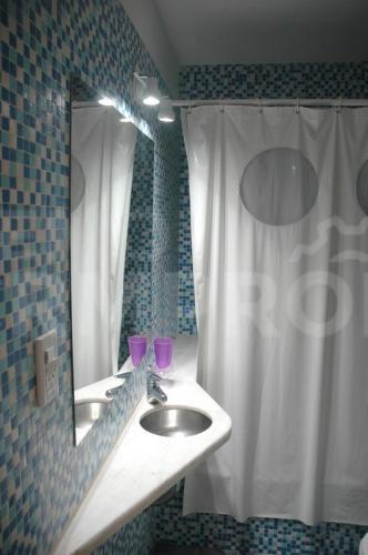 Moreno y Defensa. 2 ambientes de 35 m² - MONSERRAT - Código: MON001, Baño completo