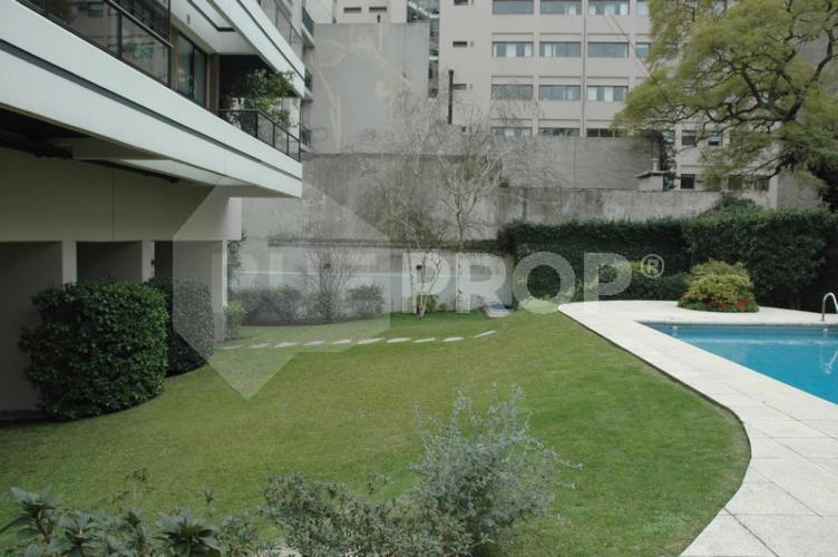 Riobamba y M T de Alvear. 2 ambientes de 52 m² - RECOLETA - Código: REC010