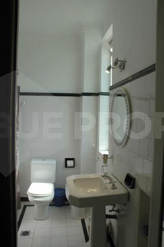 Av L N Alem y Viamonte. 2 ambientes de 52 m² - SAN NICOLÁS - Código: NIC006, Baño en suite