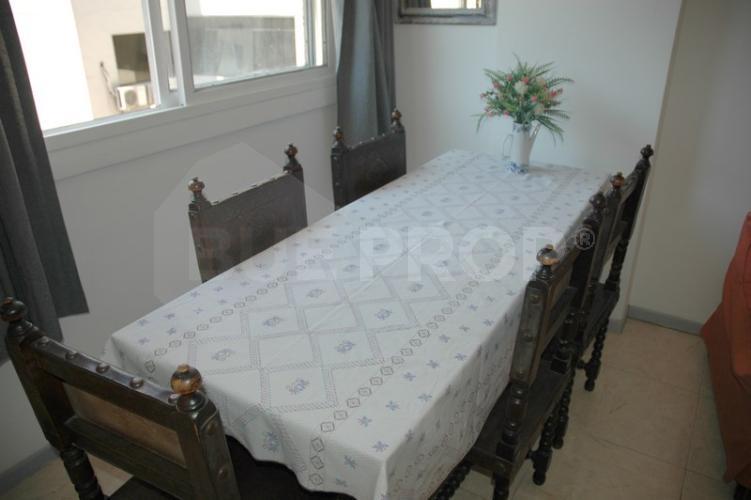 Esmeralda y Tucuman. 1 ambiente de 33 m² - SAN NICOLÁS - Código: NIC002, Mesa de comedor