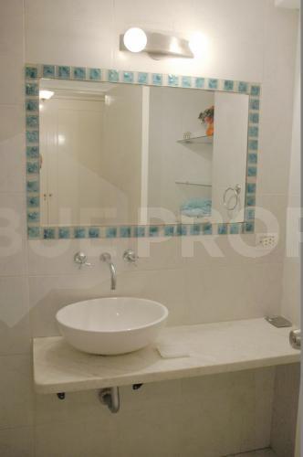 Esmeralda y Viamonte. 1 ambiente de 31 m² - SAN NICOLÁS - Código: NIC003, Baño con ducha
