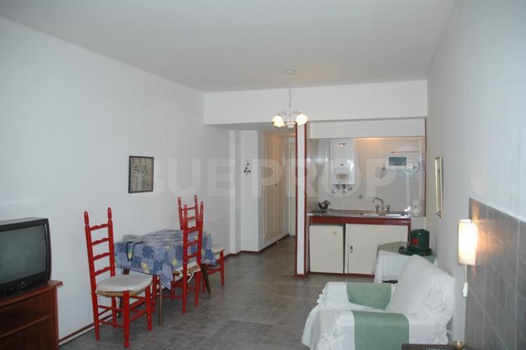 Esmeralda y Viamonte. 1 ambiente de 31 m² - SAN NICOLÁS - Código: NIC003, Sala de estar